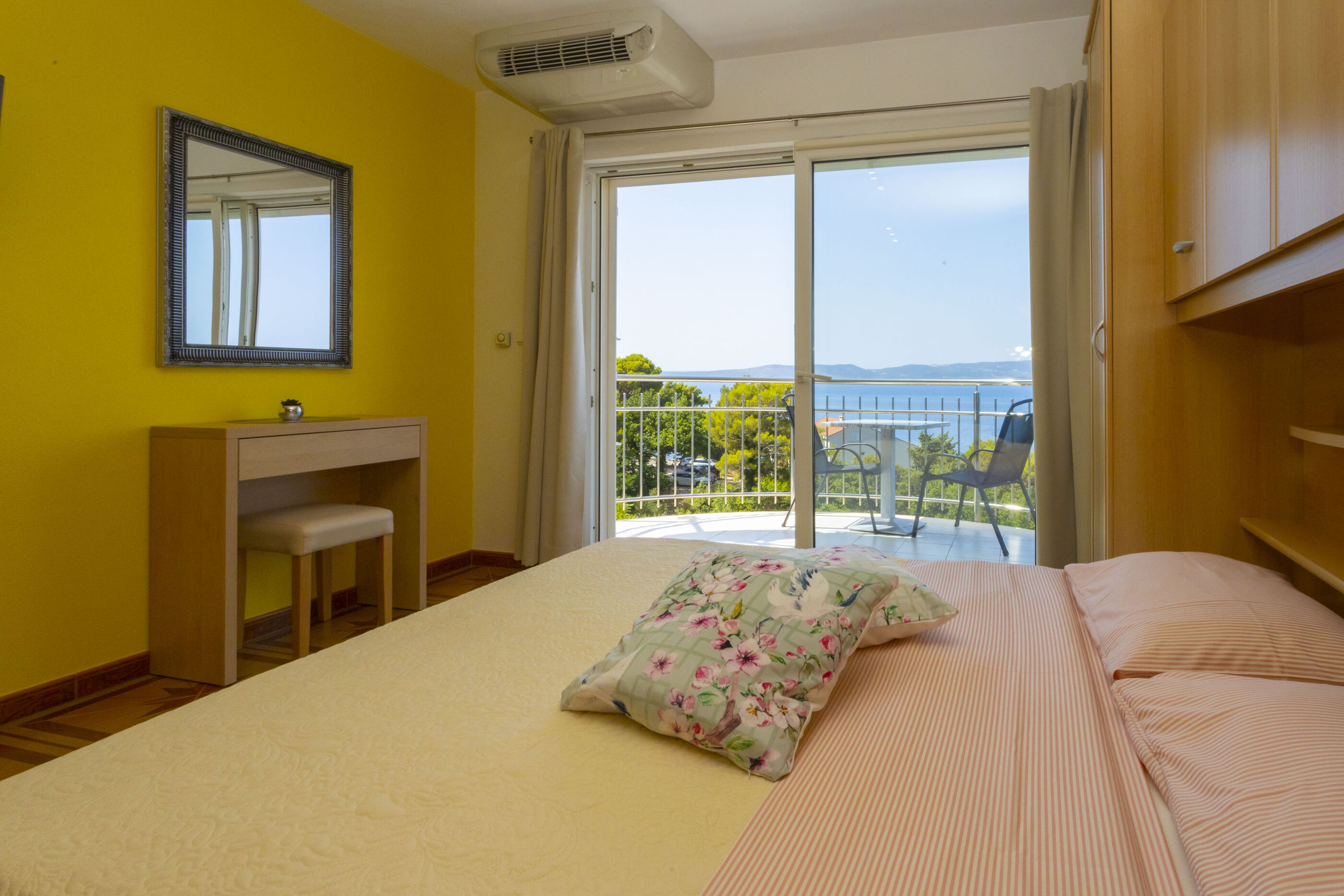 Apartments Dream view 90261-A1