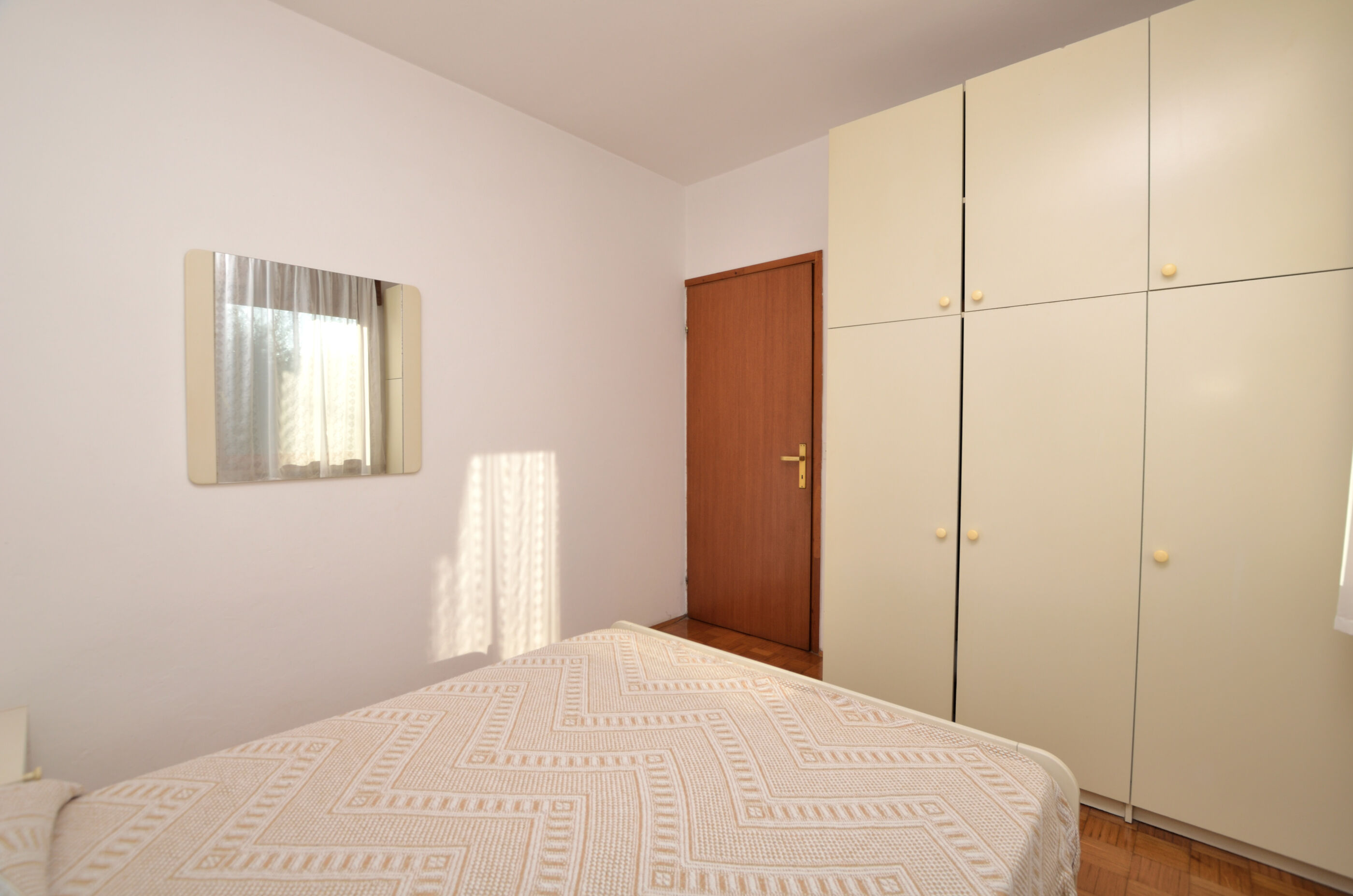 Apartments Boris 72681-A1