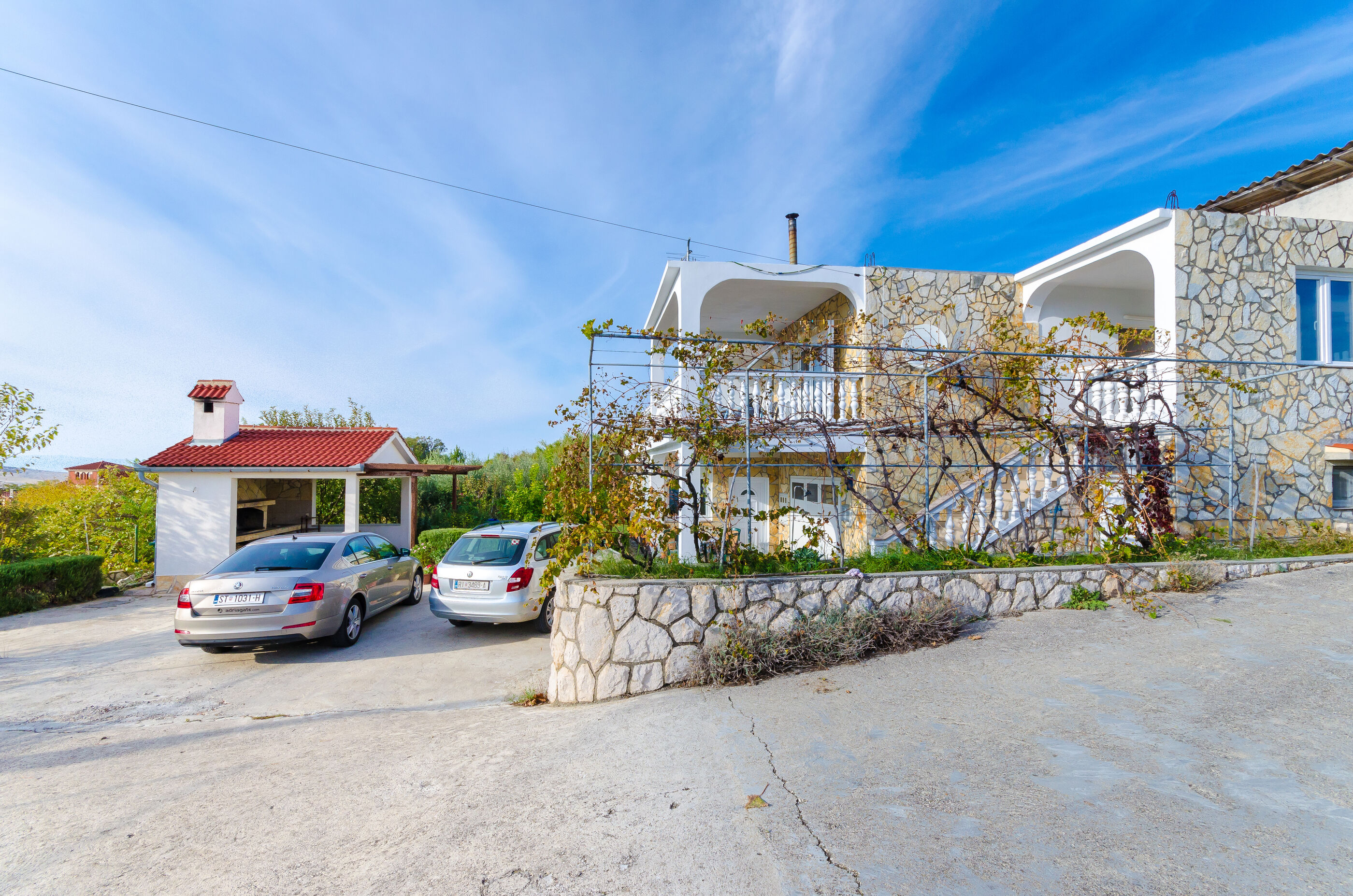 Apartments Mirko R 69281-A2