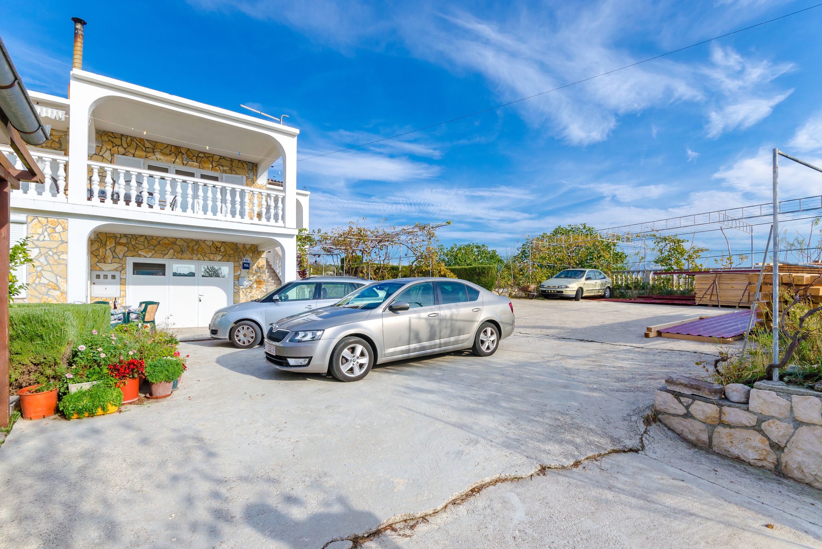 Apartments Mirko R 69281-A2