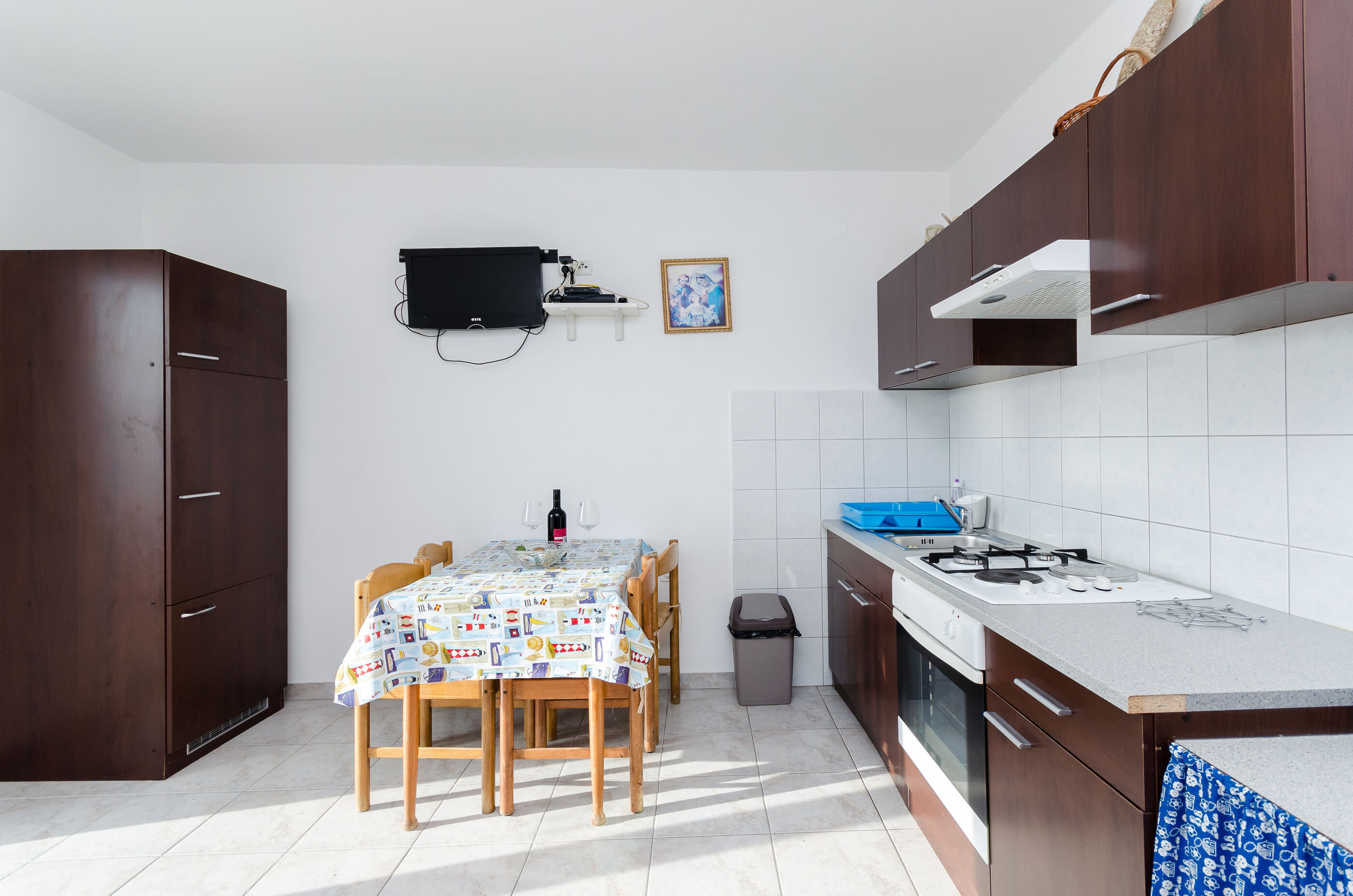 Apartments Mirko R 69281-A2