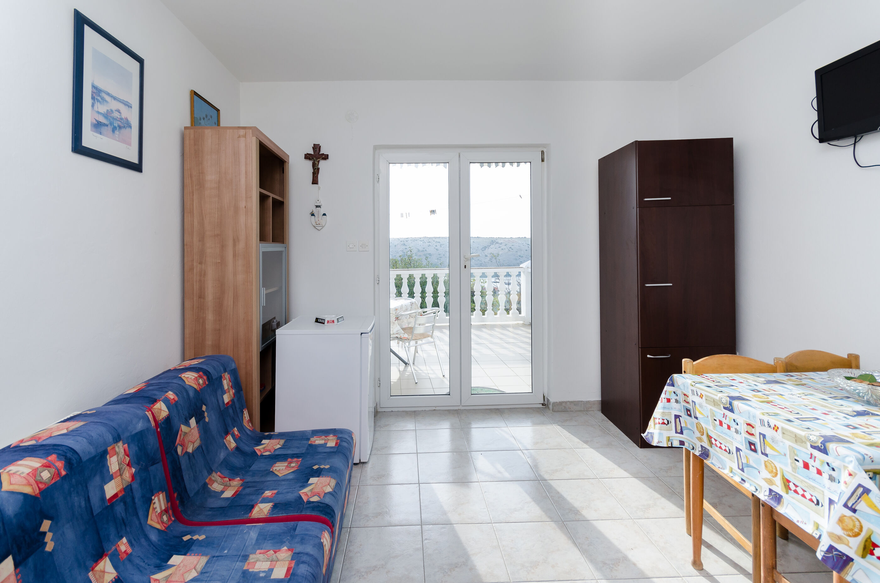 Apartments Mirko R 69281-A2