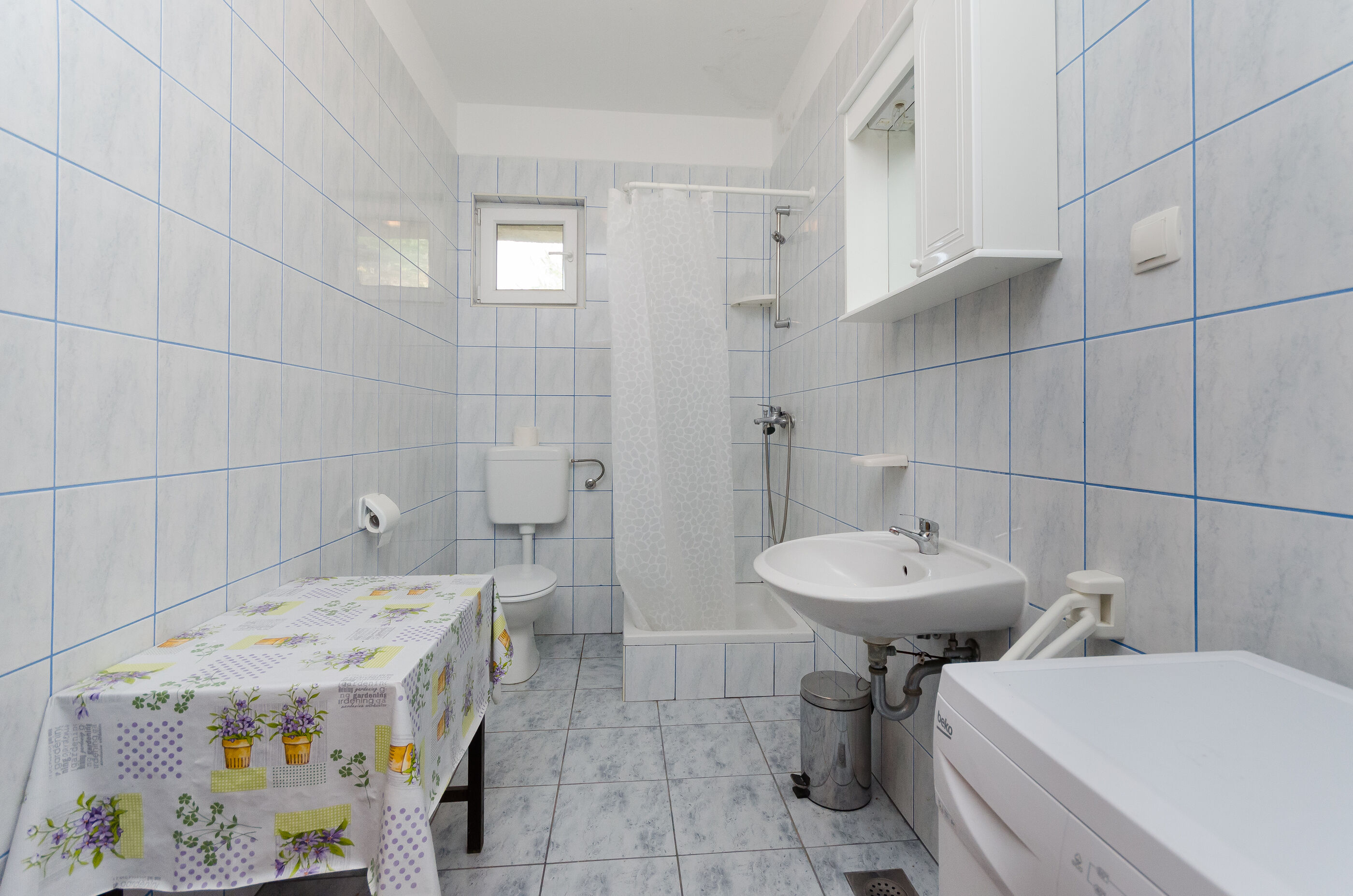Apartments Mirko R 69281-A3