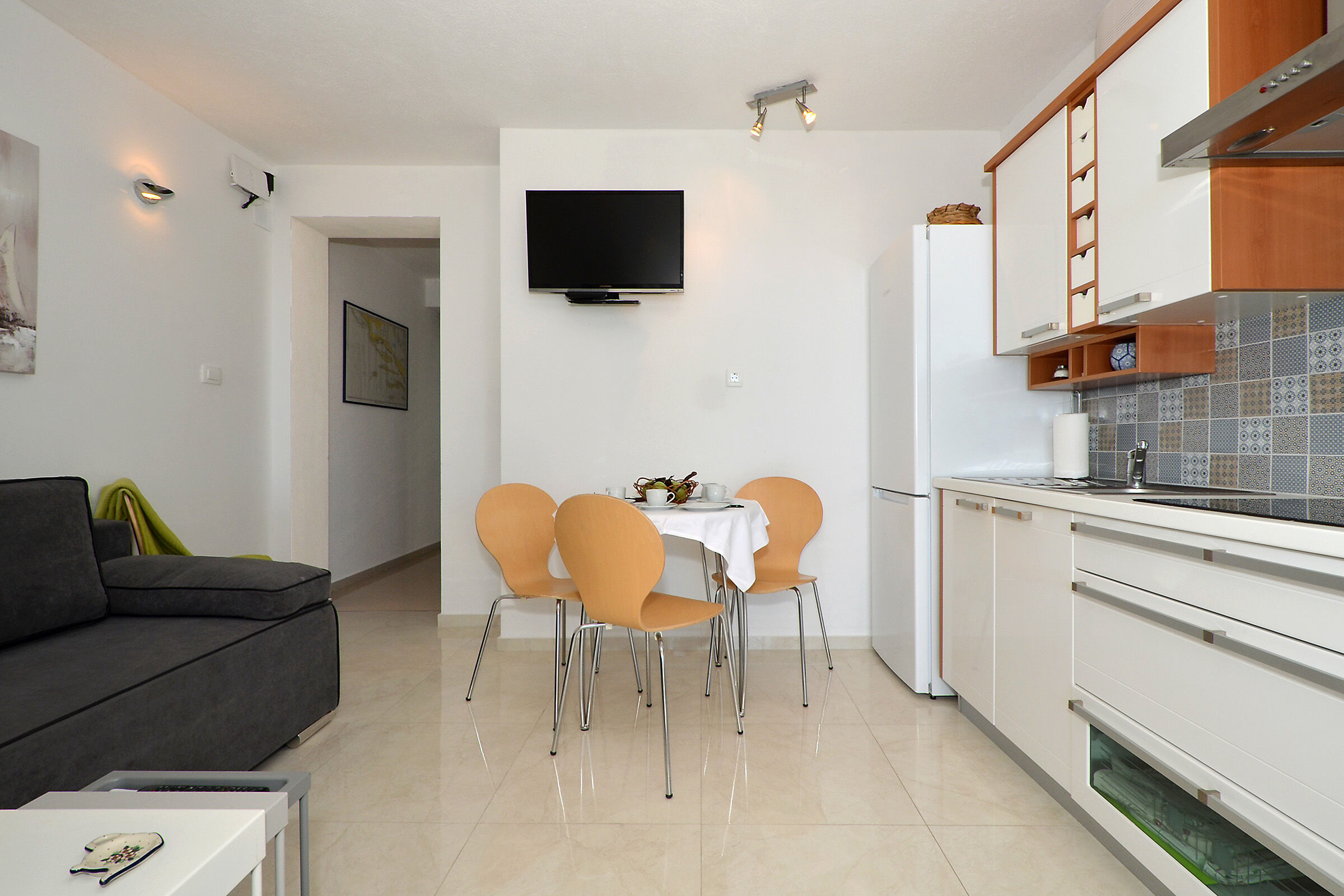 Apartments Inge 43921-A2
