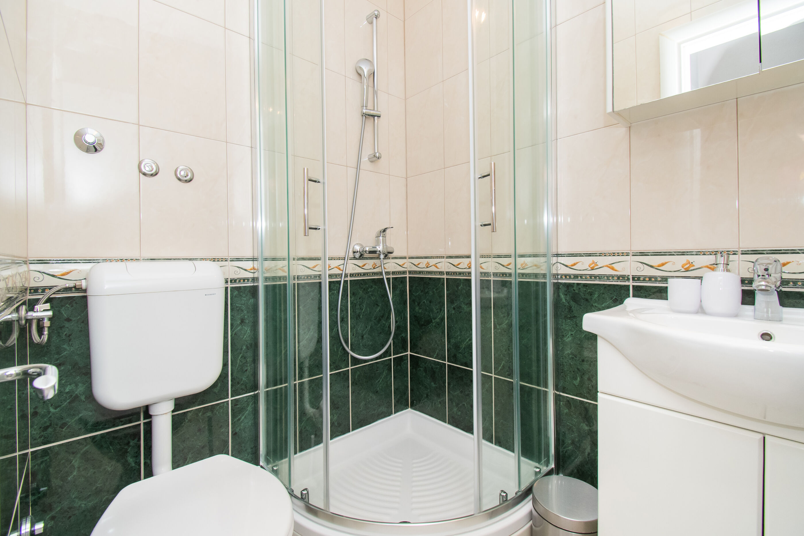 Apartments Ivica 90121-A1