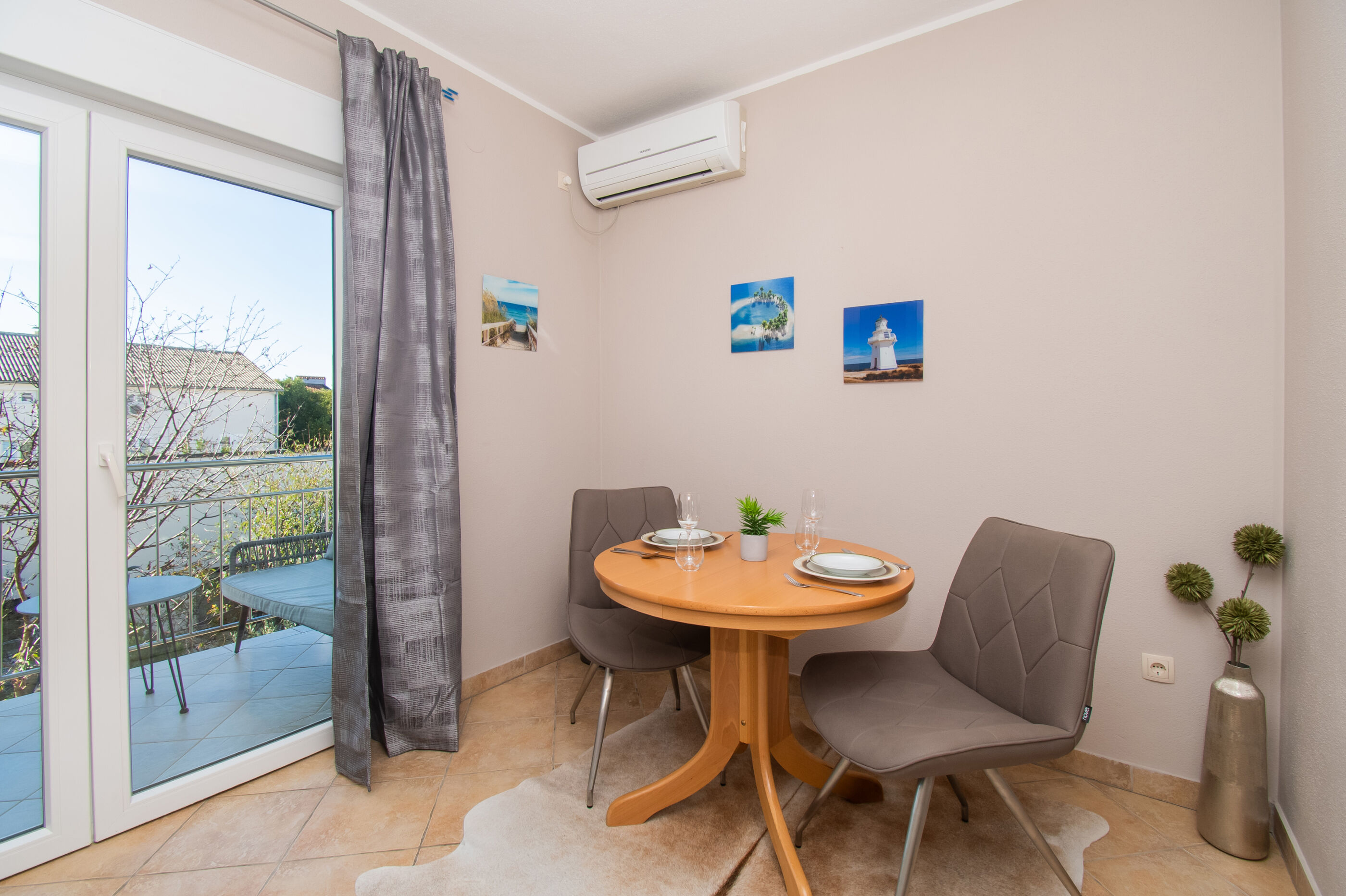 Apartments Ivica 90121-A1