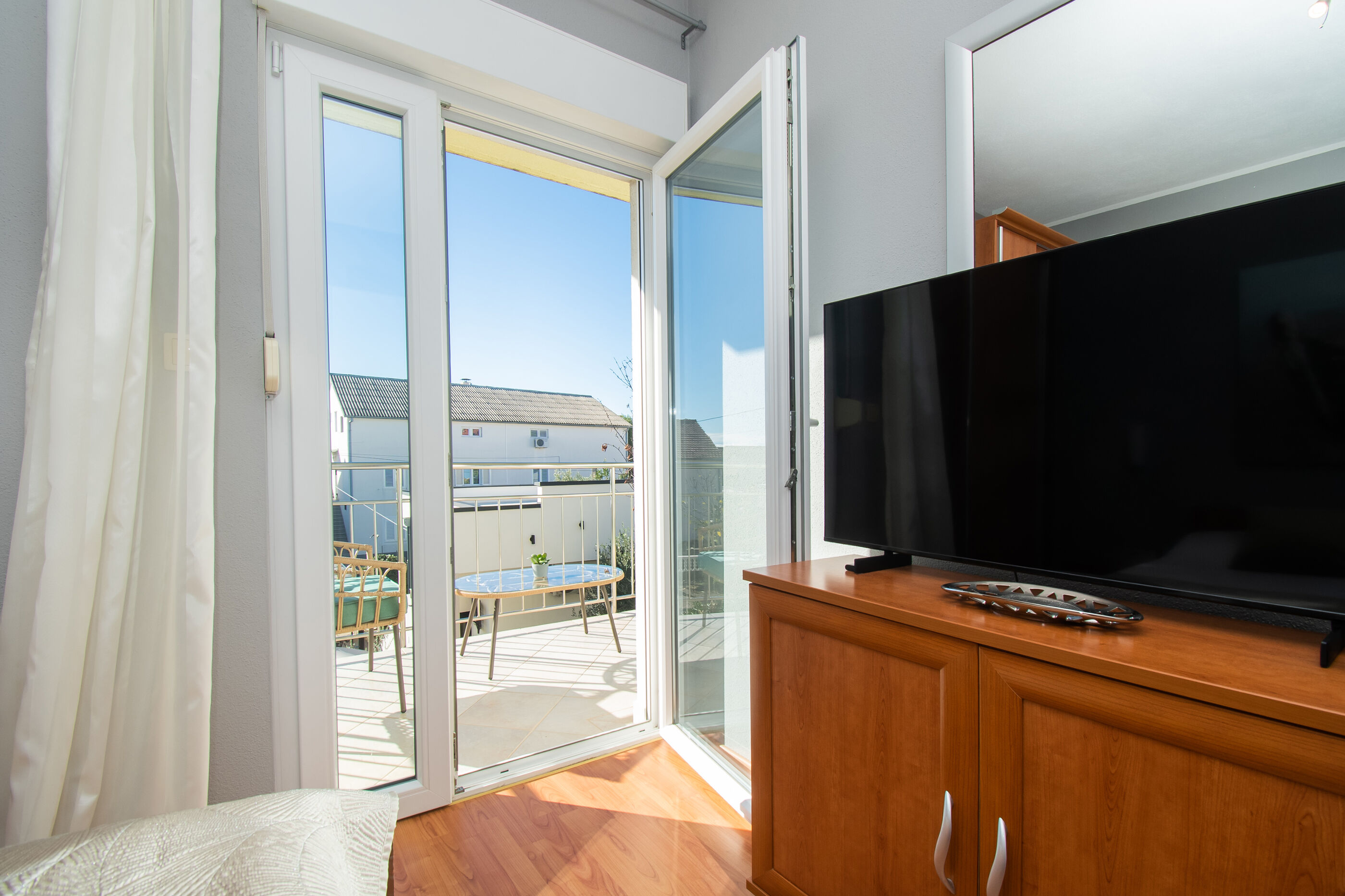 Apartments Ivica 90121-A2