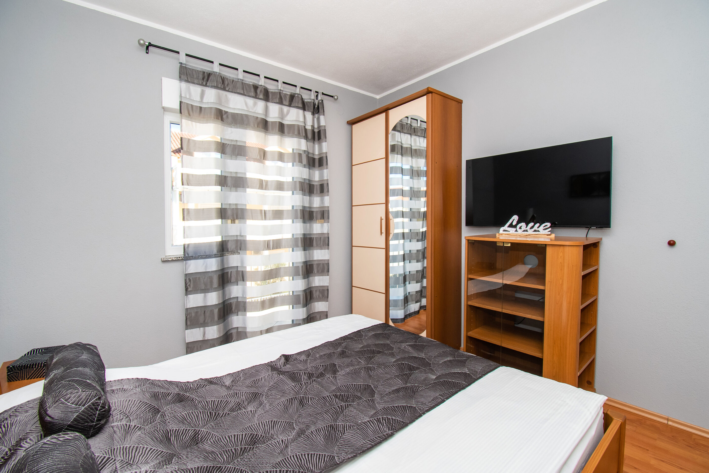 Apartments Ivica 90121-A3