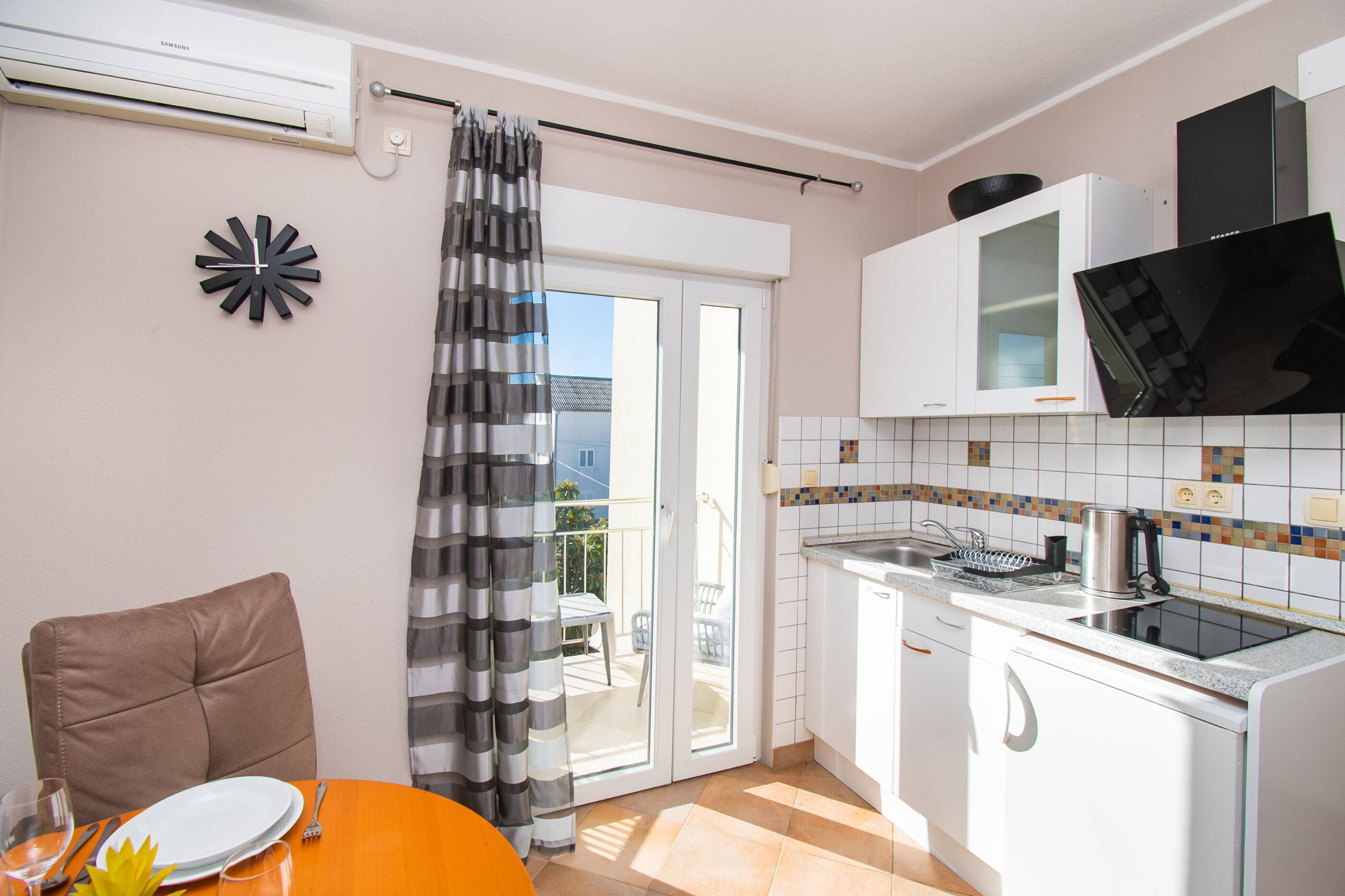 Apartments Ivica 90121-A3