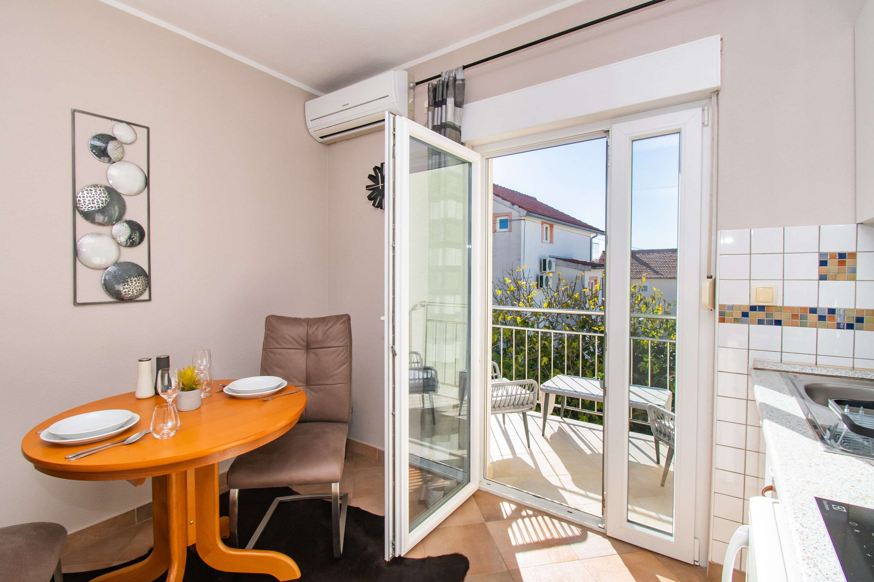 Apartments Ivica 90121-A3