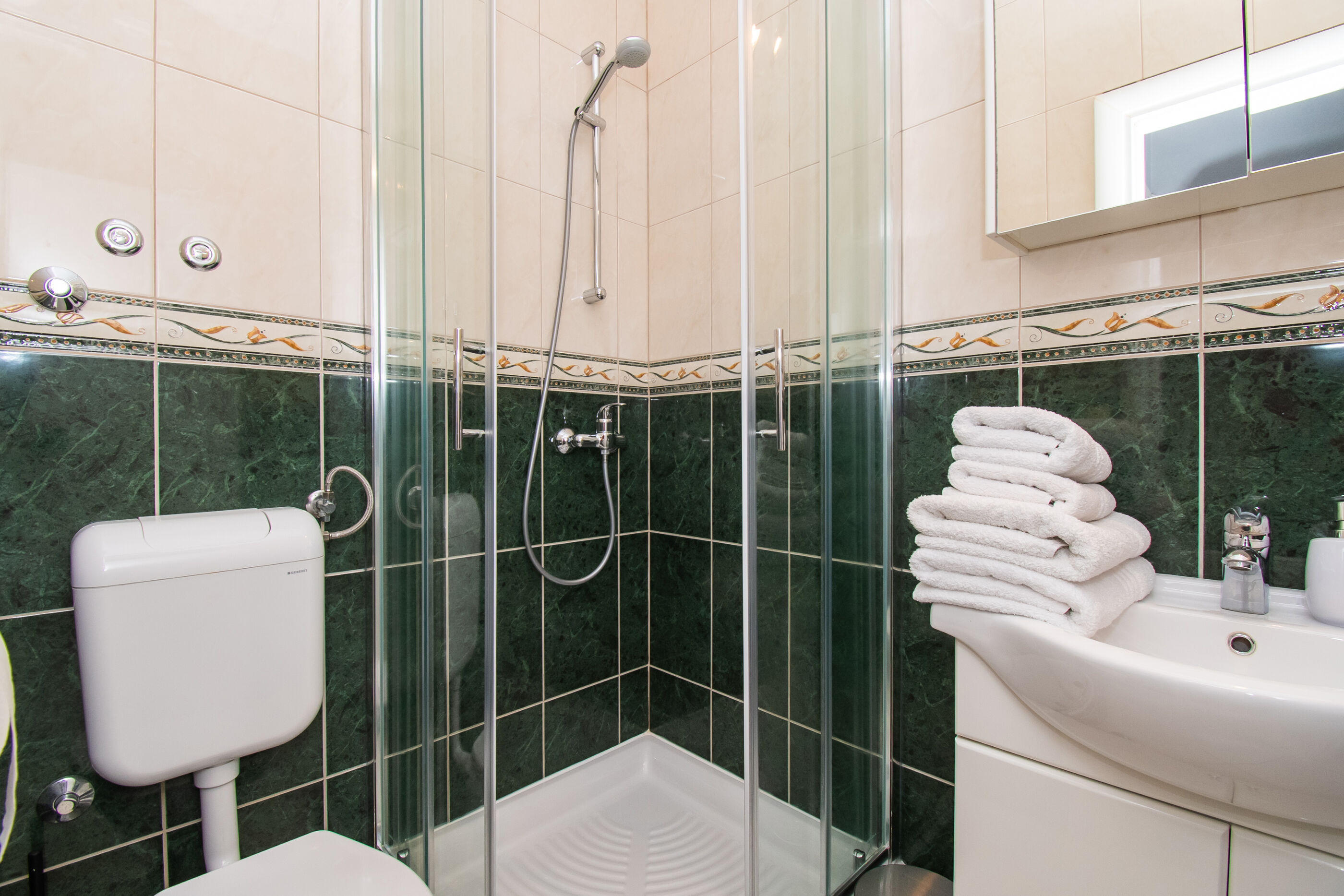 Apartments Ivica 90121-A4