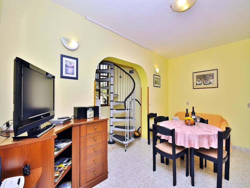 House Bruno 76571-K1