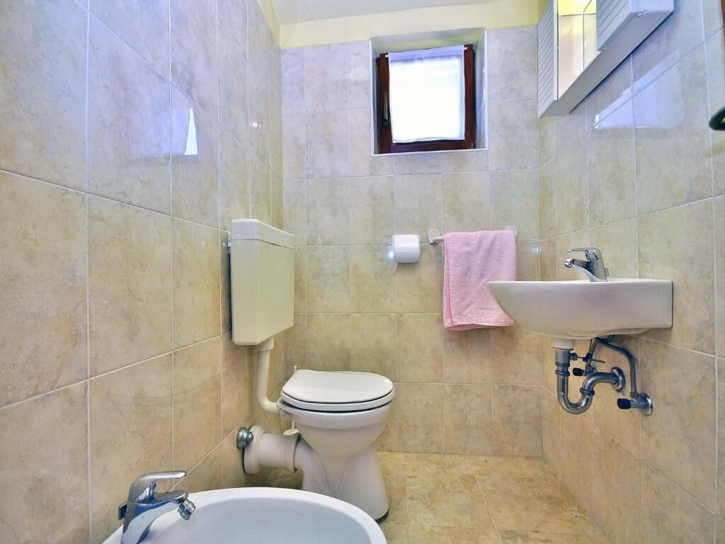 House Bruno 76571-K1