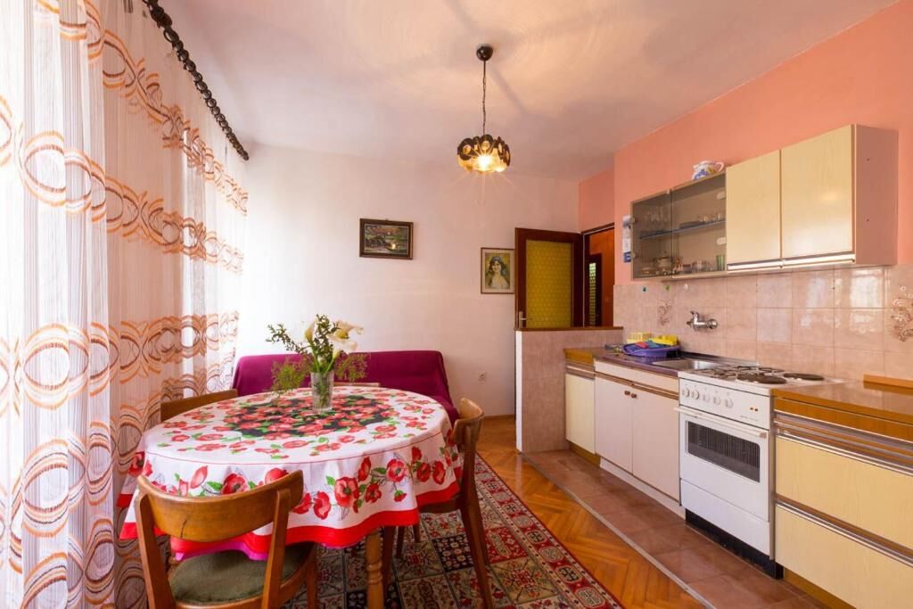 Apartments Ivan 86001-A2