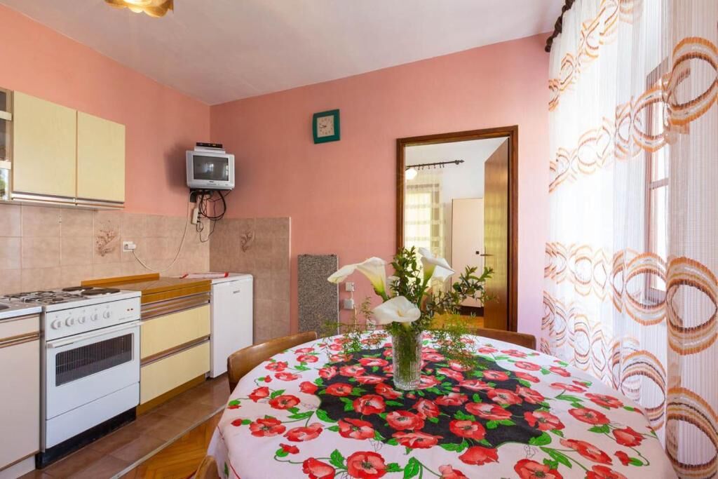 Apartments Ivan 86001-A2