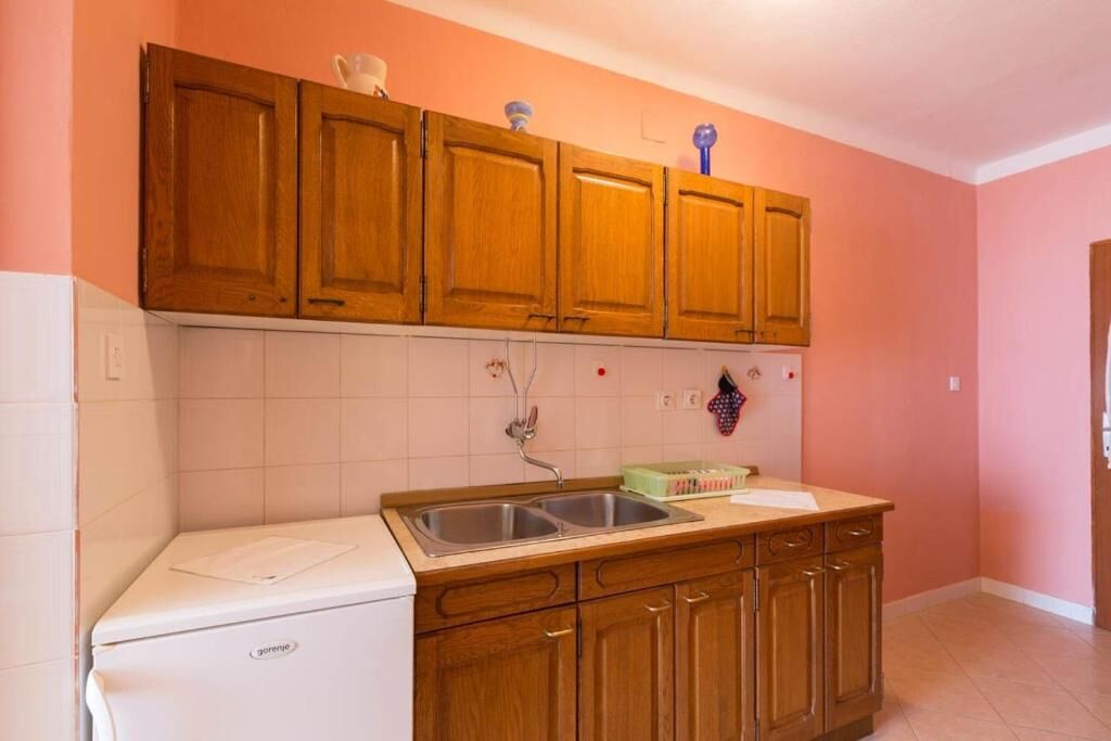 Apartments Ivan 86001-A1