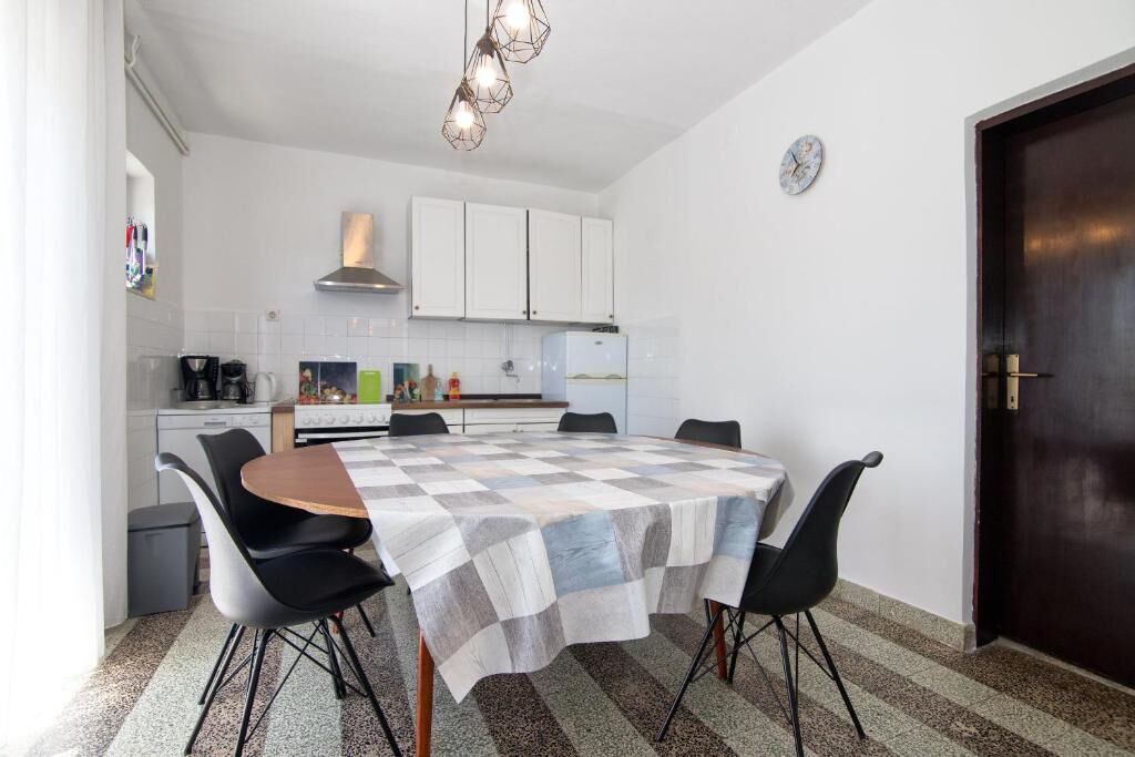 House Ivica 46101-K1