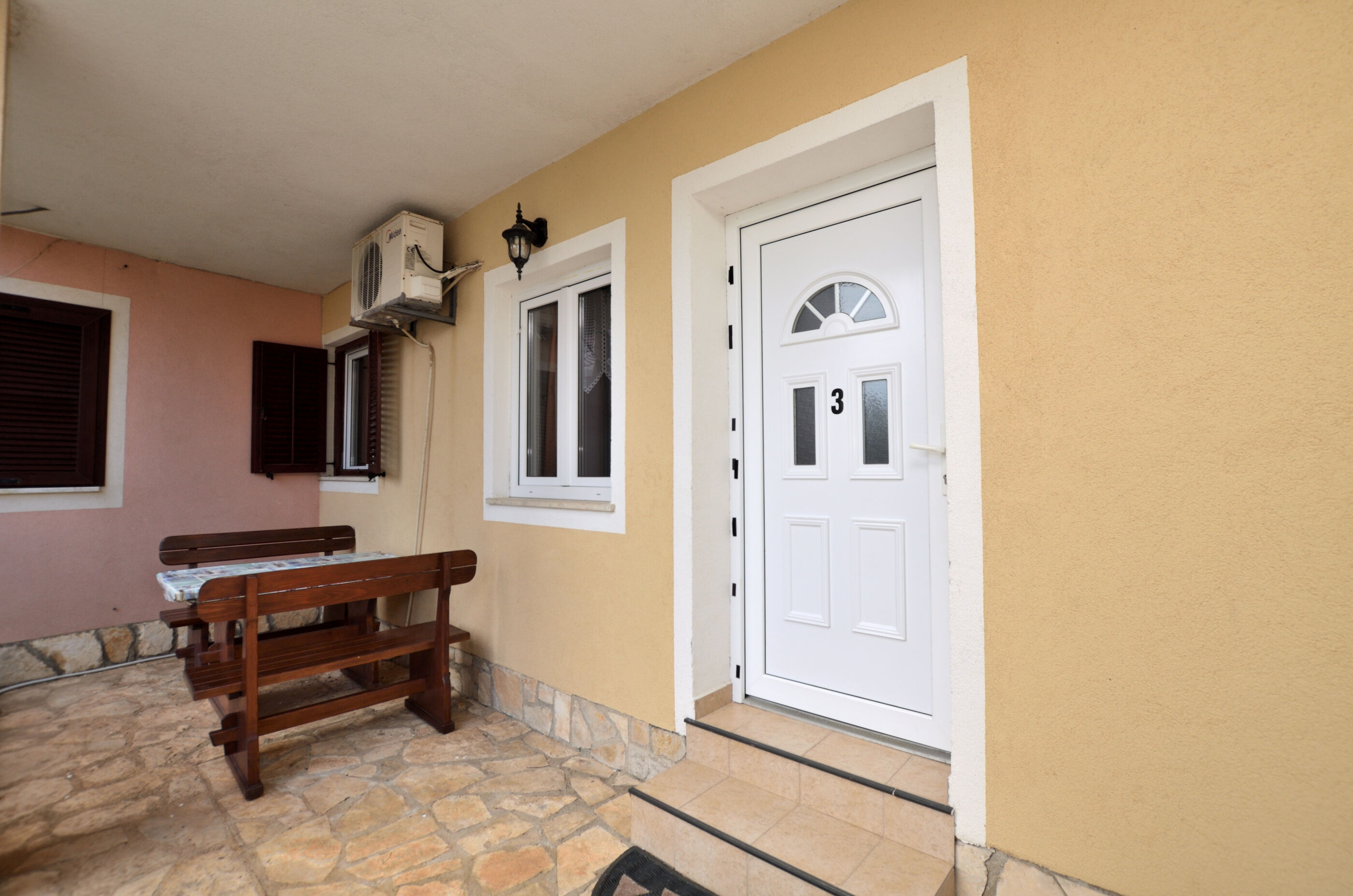 Apartments Rafael 67831-A1