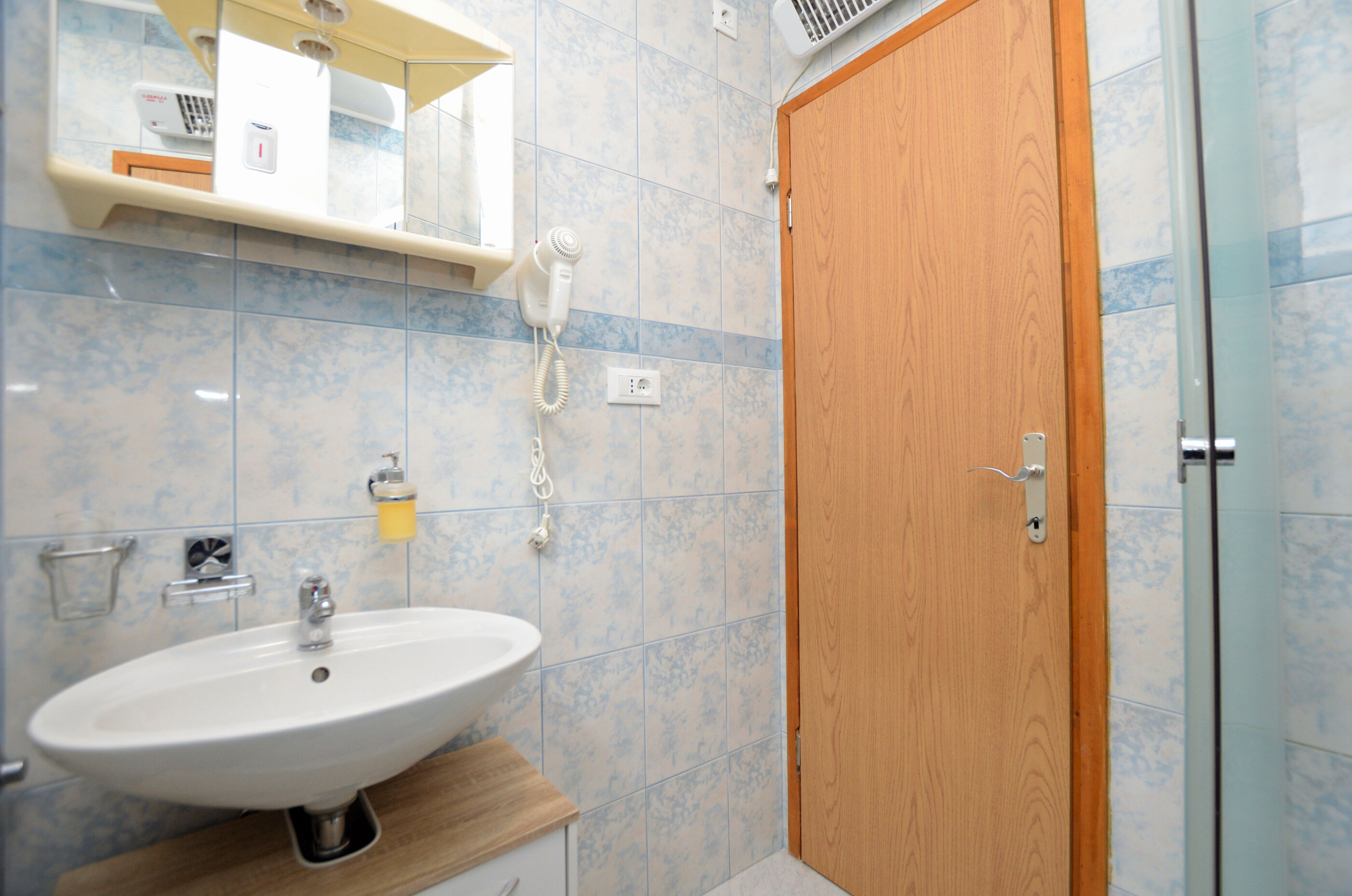 Apartments Rafael 67831-A1