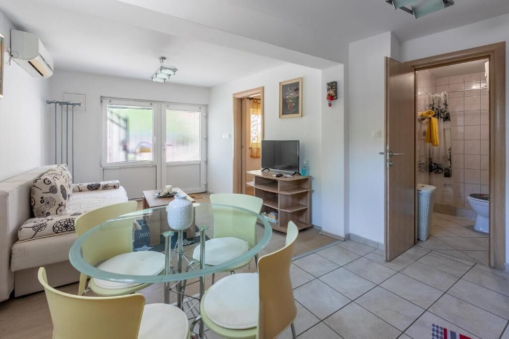 Apartment Jurja 85701-A1