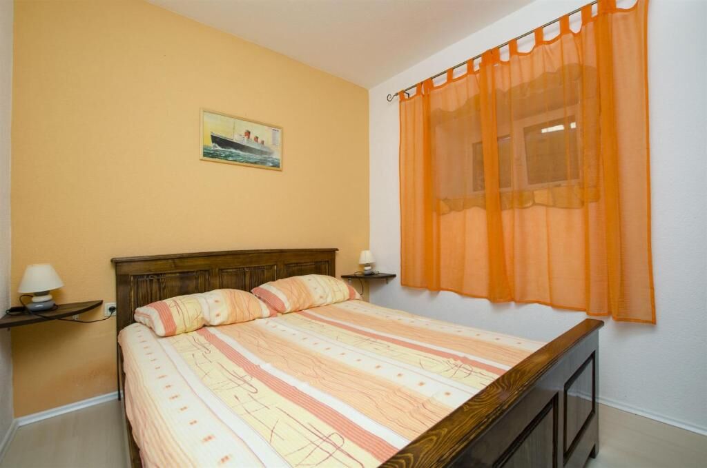 Apartments Anita 45751-A1