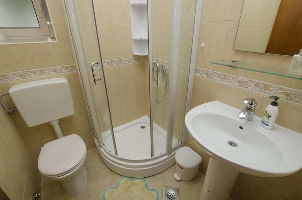 Apartments Anita 45751-A2