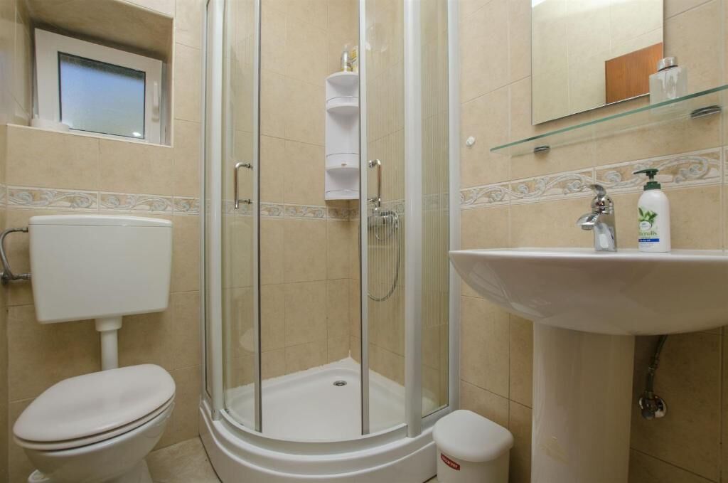 Apartments Anita 45751-A2