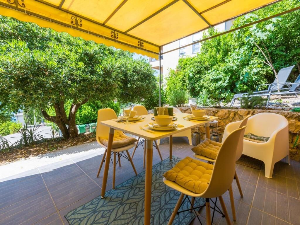 Apartments Bartulin 66361-A1