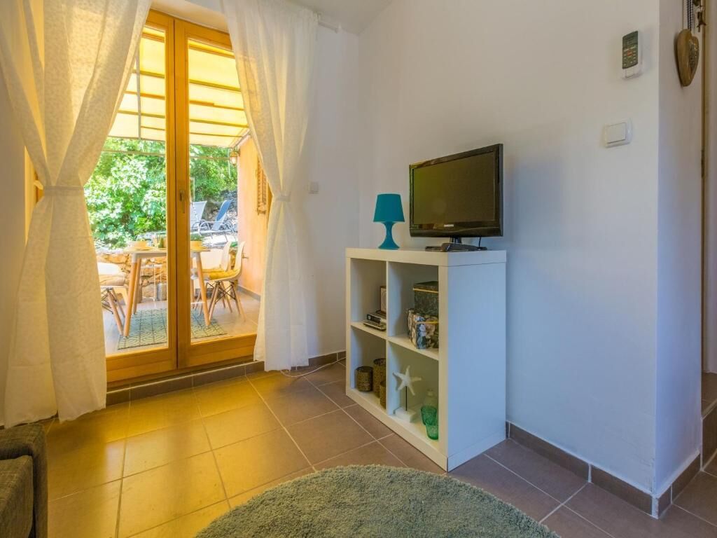 Apartments Bartulin 66361-A1