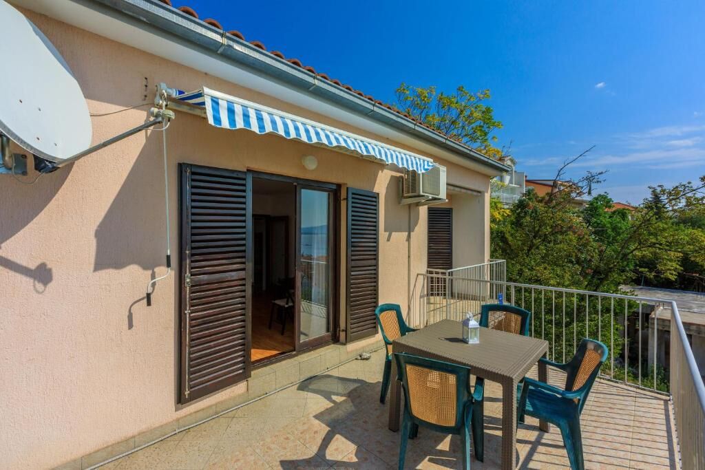 Apartments Bartulin 66361-A2
