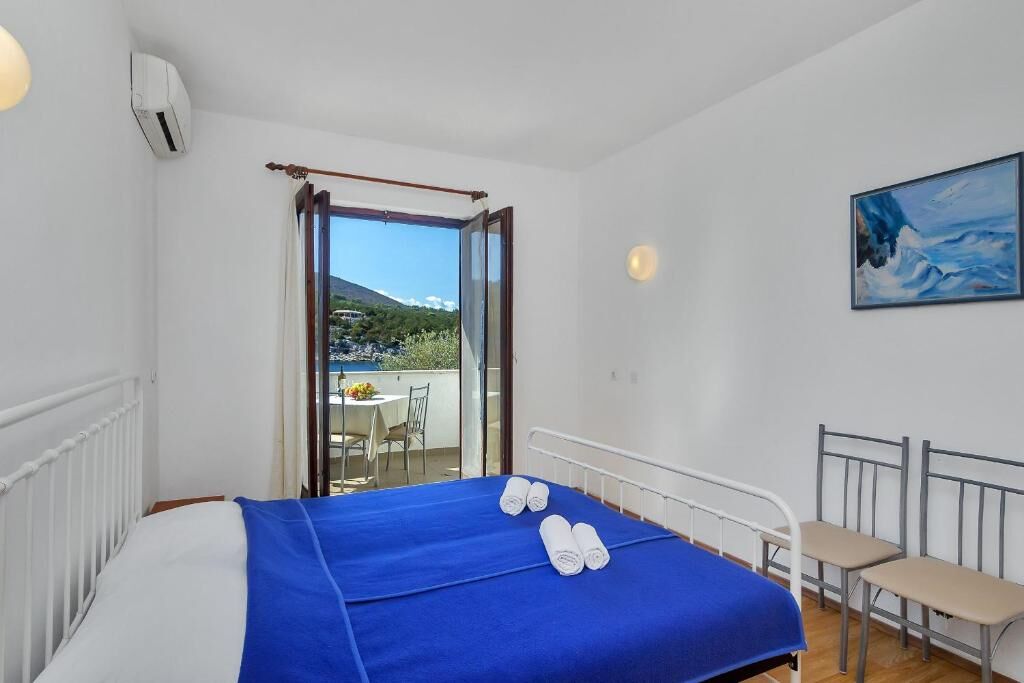 Apartments Igor 44141-A1