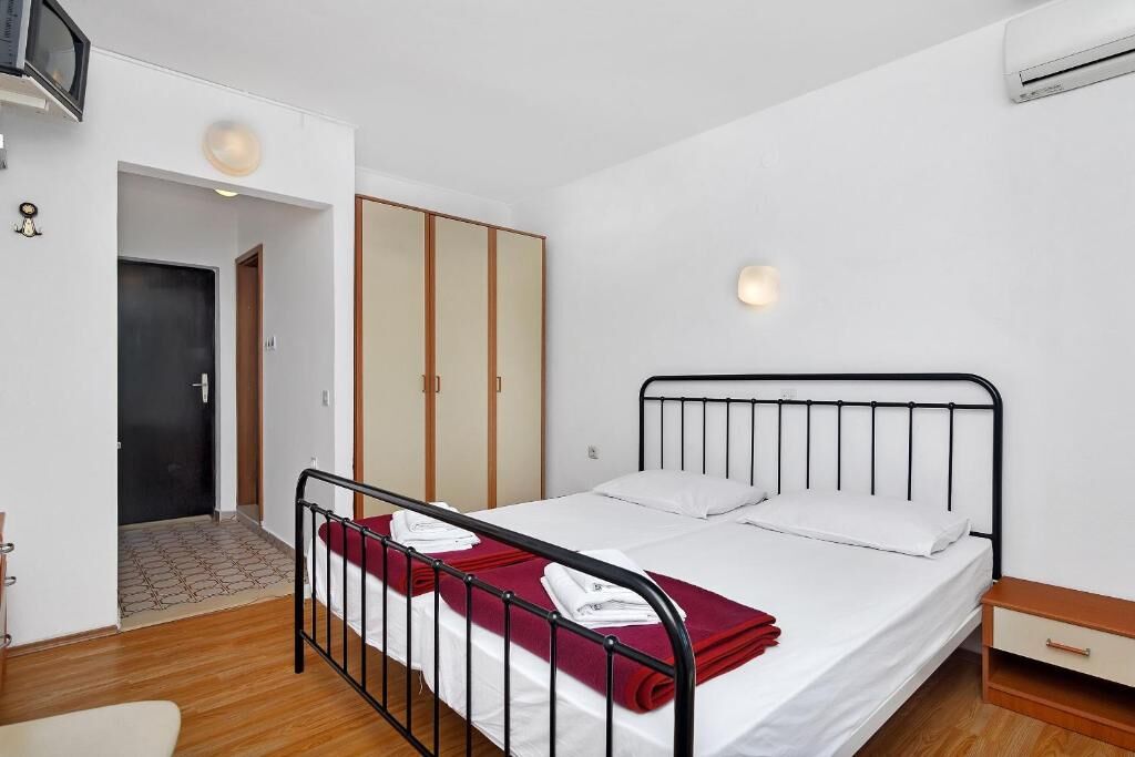 Apartments Igor 44141-A3