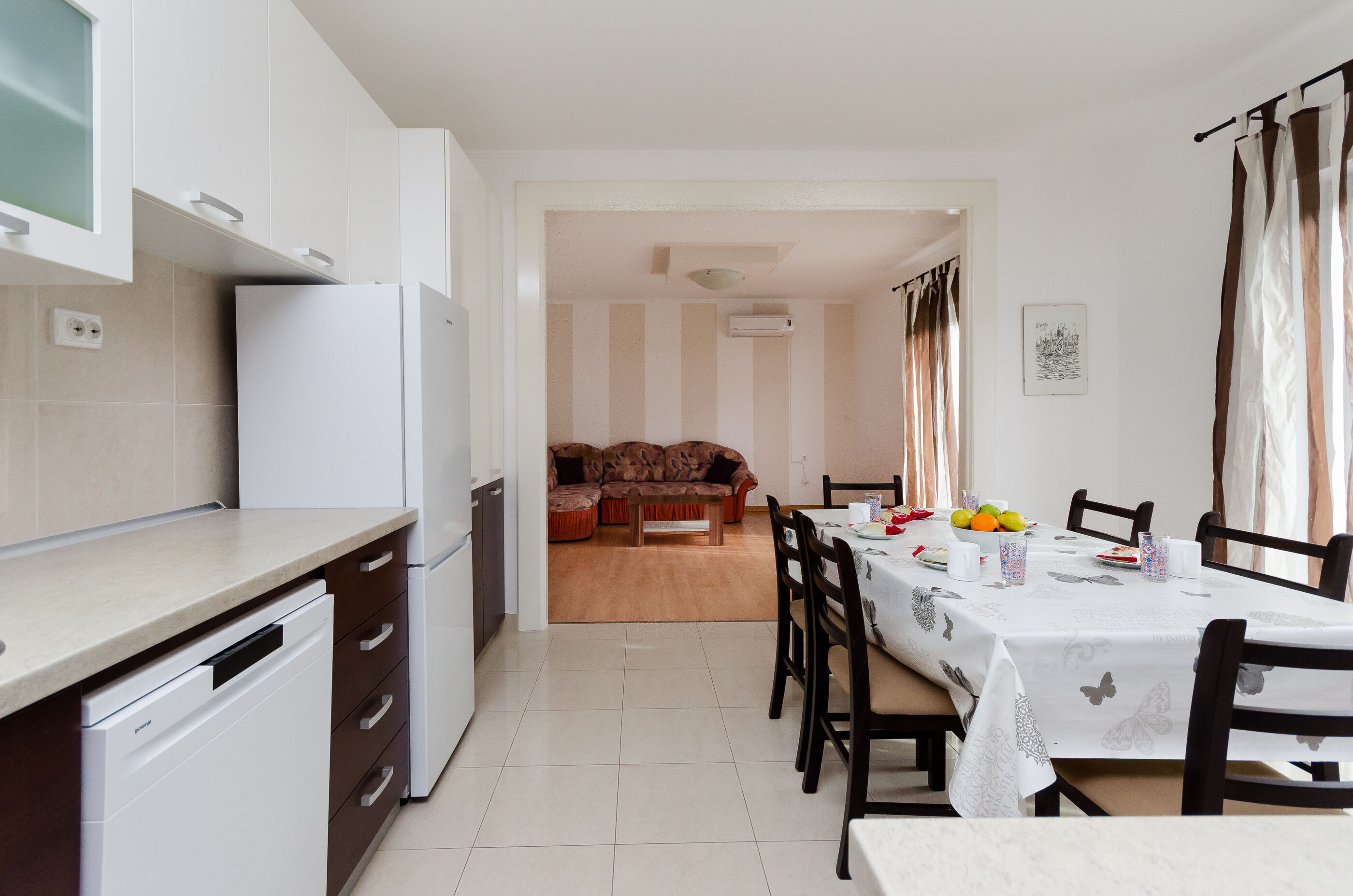 Apartments Nada 68611-A2