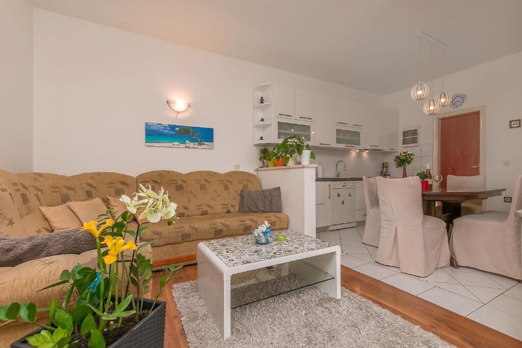 Apartments Zdenka 47021-A2