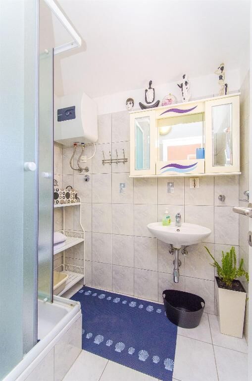 Apartments Nives 45781-A1