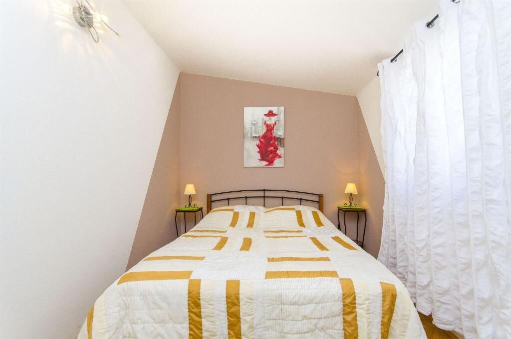 Apartments Nives 45781-A2