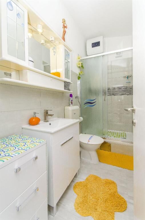Apartments Nives 45781-A2