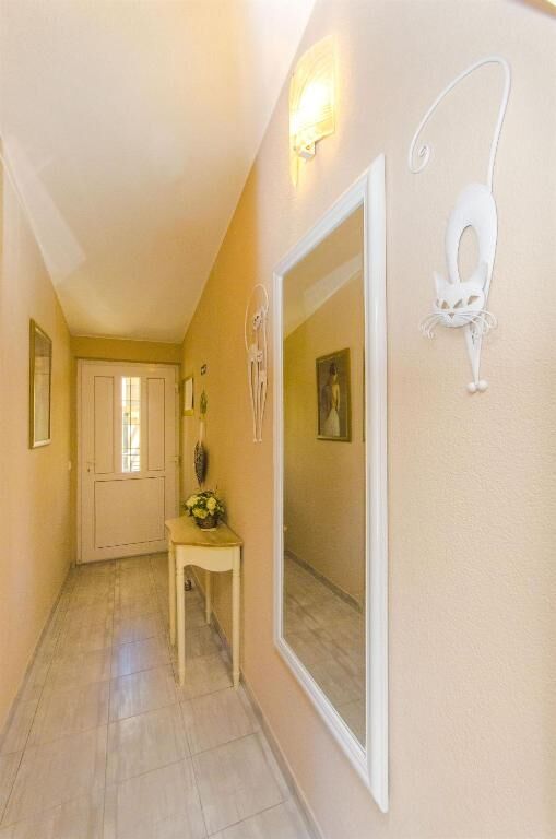 Apartments Nives 45781-A2