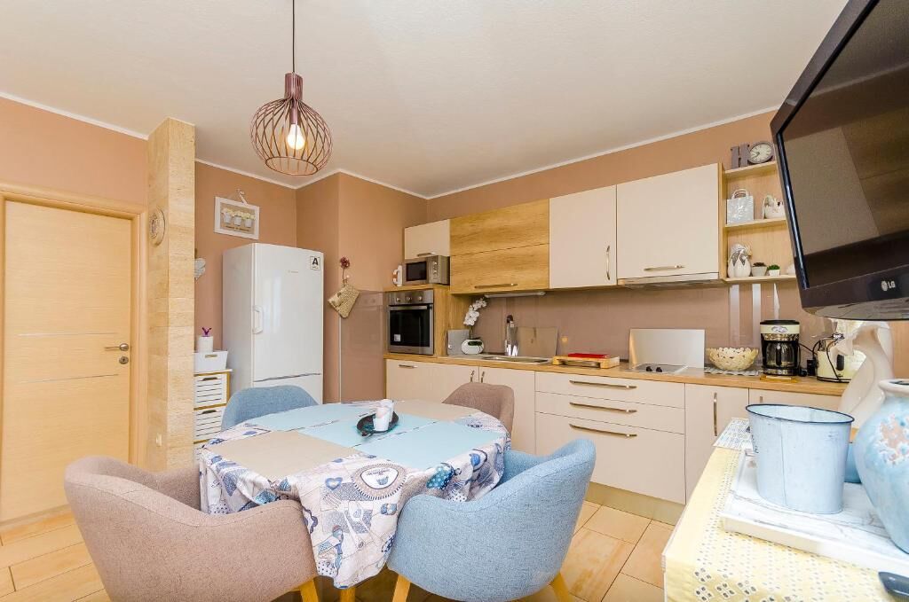 Apartments Nives 45781-A3