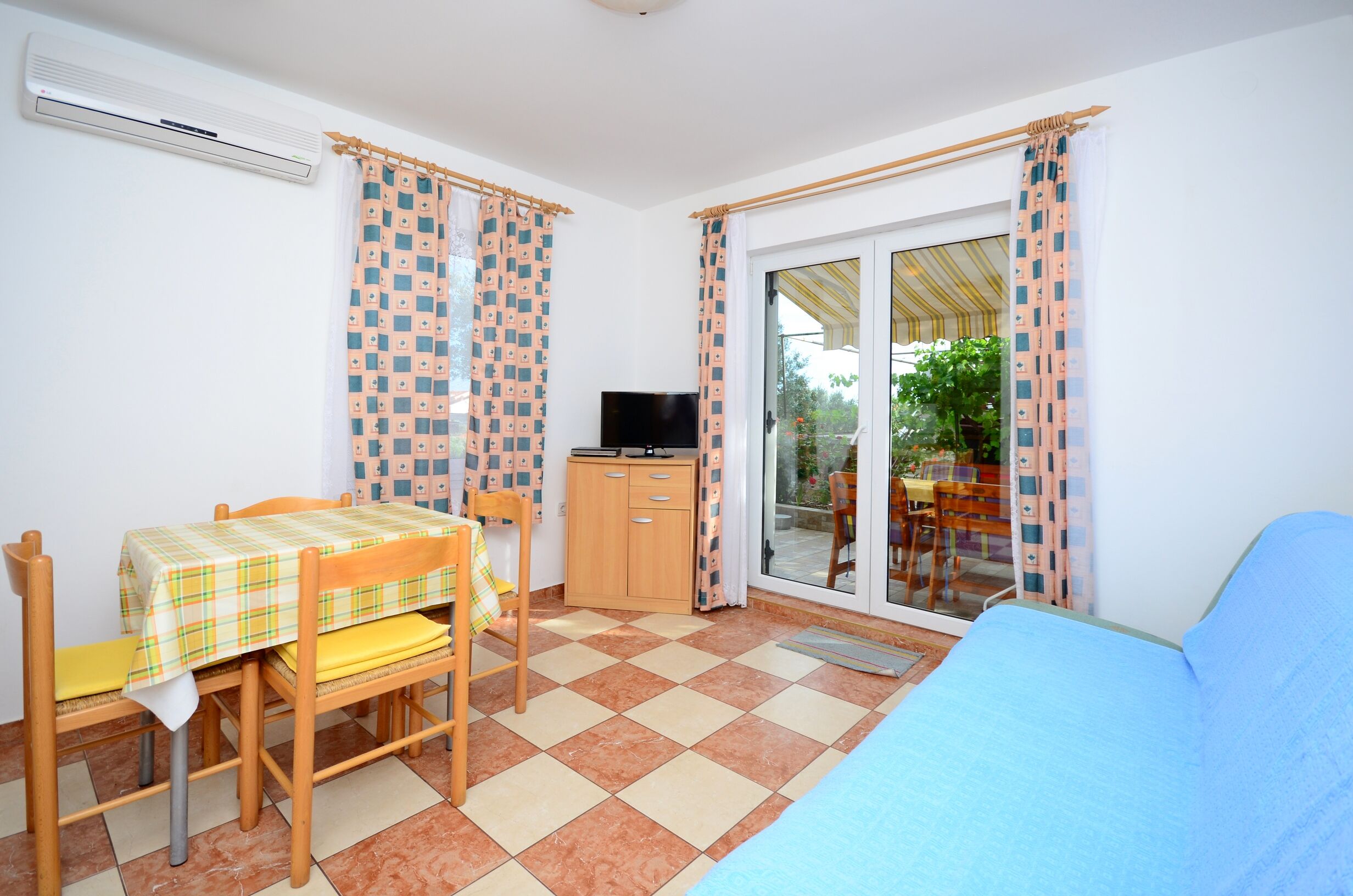 Apartments Blaženka 65761-A1