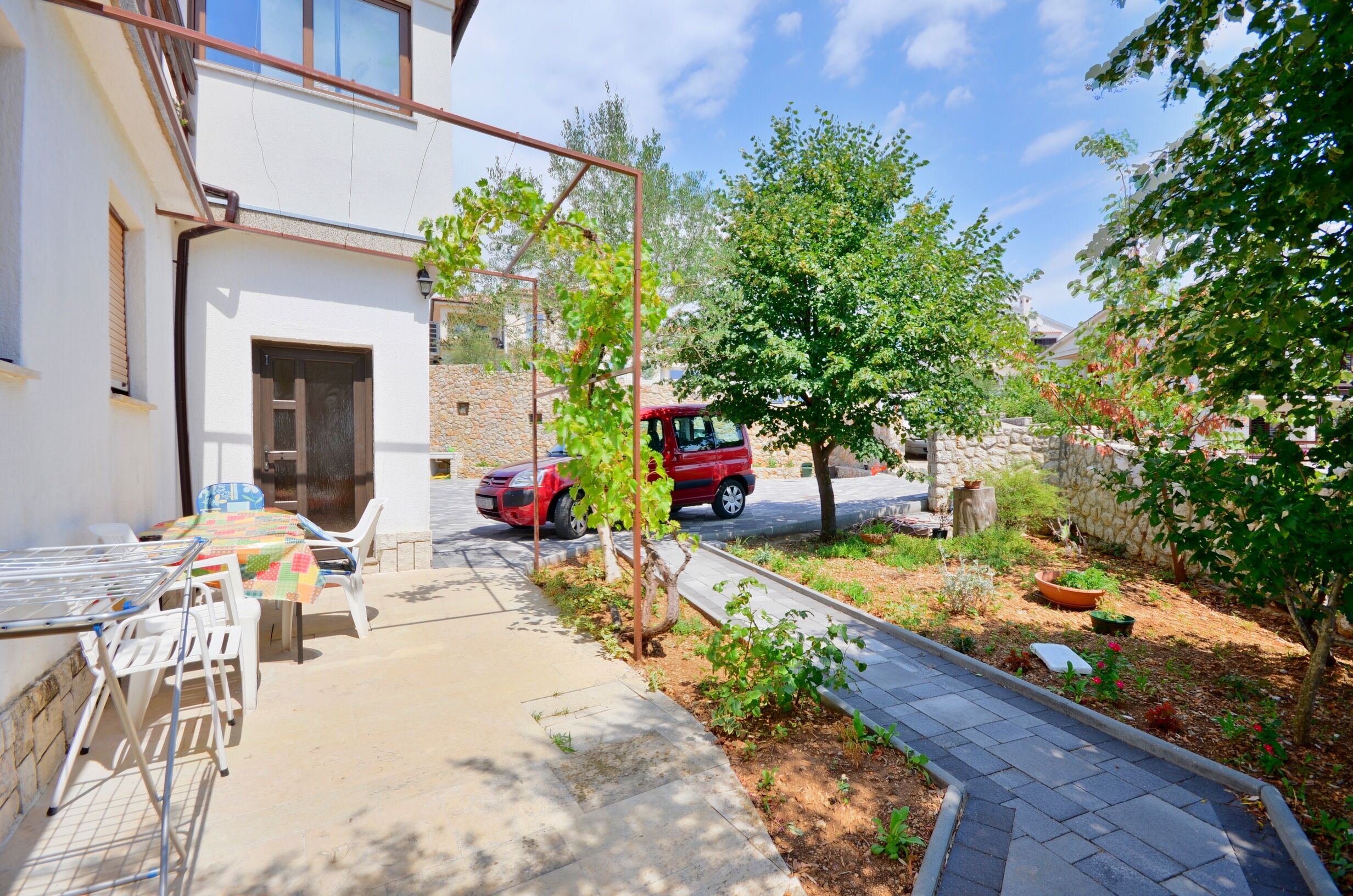 Apartments Ivanka 68461-A2