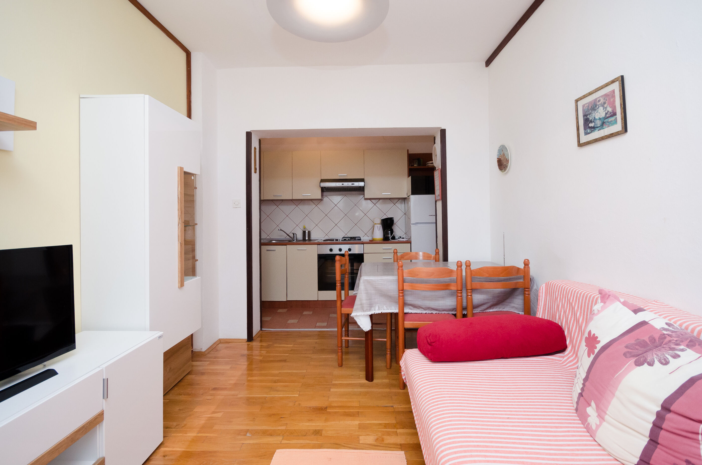 Apartments Ivanka 68461-A1