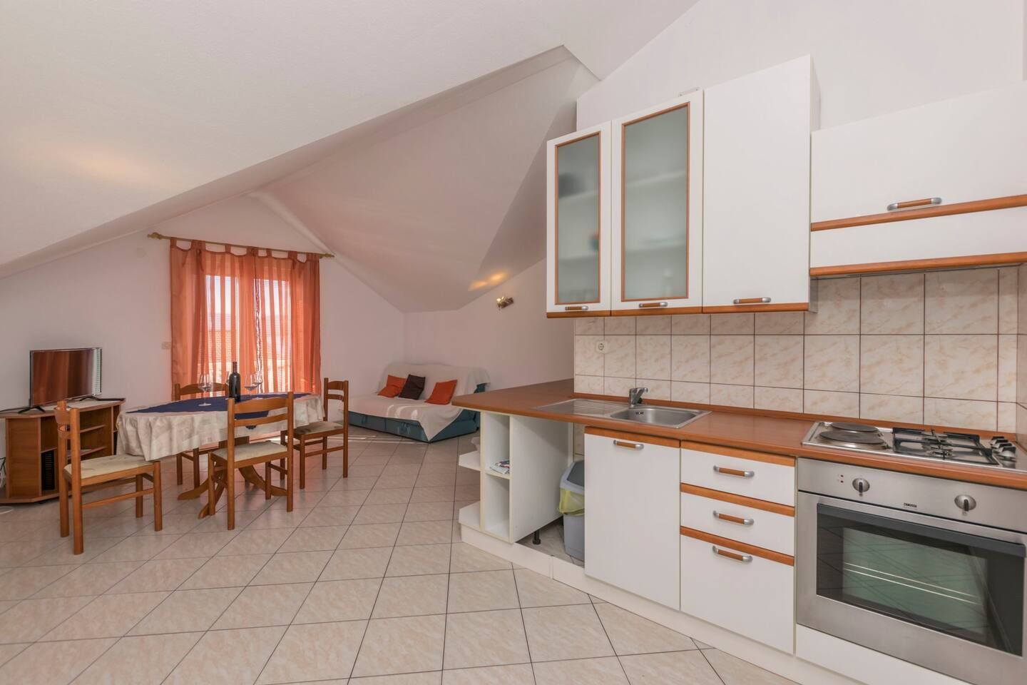 Apartments Jerka 42311-A3
