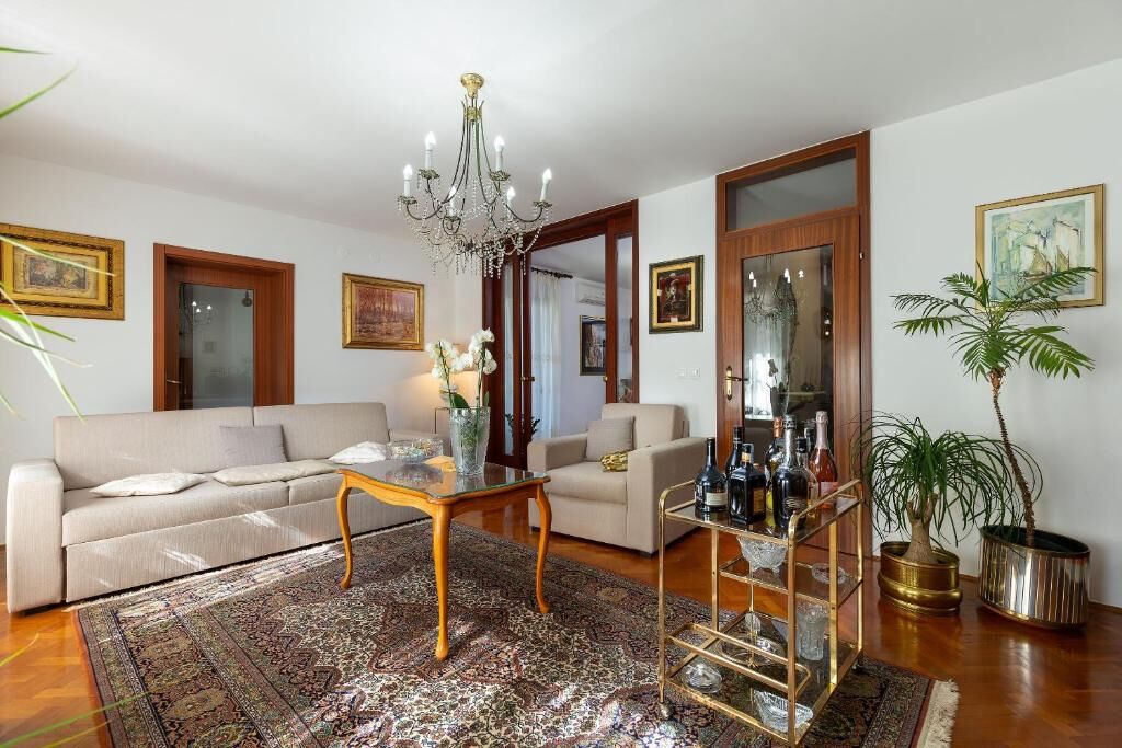 House Suzana 72572-K1