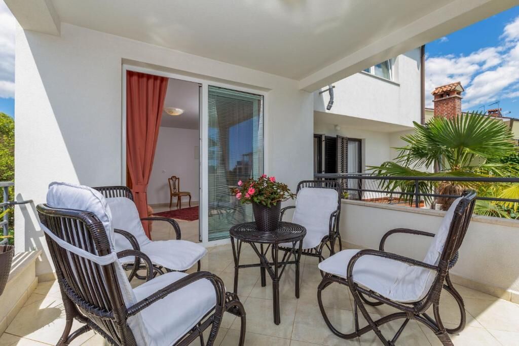 House Suzana 72572-K1