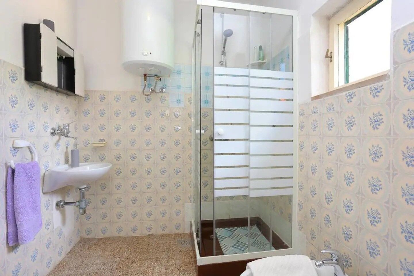 House Neda 90491-K1