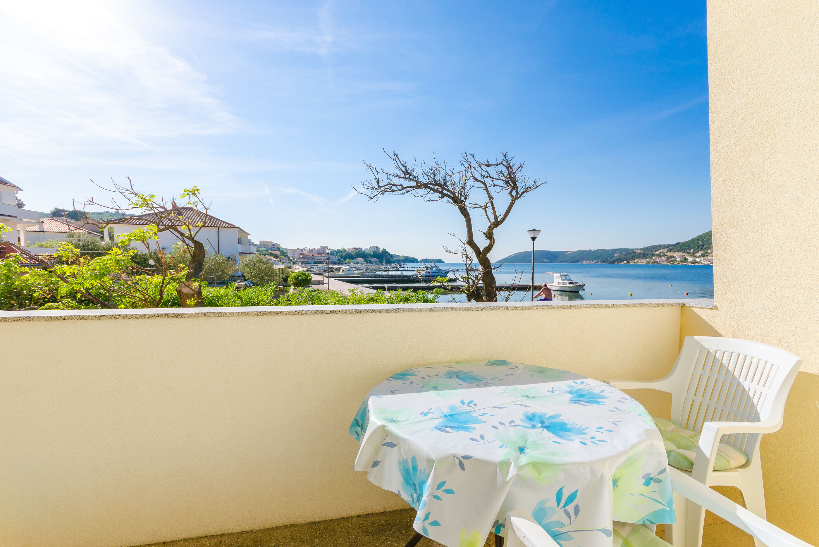 Apartments Darko by the sea 68091-A1