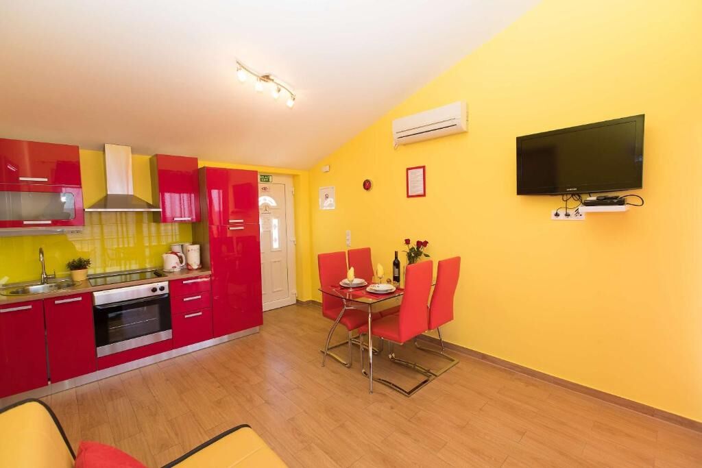 Apartments Ana Lorena 85241-A1