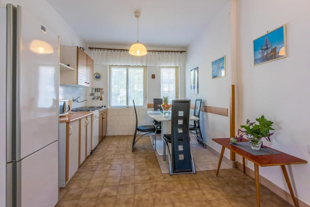Apartments Danica 66291-A2