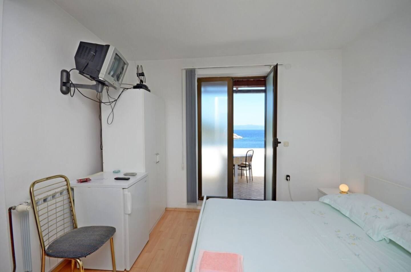 Apartments and Rooms Barbara 53781-S1